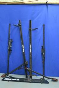 lot 29 image: Yakama Cargo Rack