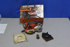 lot 42 image: Black And Decker Cyclone Sander