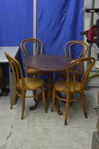 lot 51 image: Table with 4 chairs