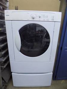 lot 15 image: Kenmore Electra Dryer With Riser Super Capacity