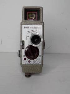 lot 7 image: Movie Camera 8mm Bell & Howell Two Twenty