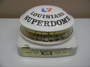 VINTAGE JIM BEAM LOUISIANA SUPERDOME BOURBON WHISKEY DECANTER - NICE - GREAT PIECE - SEE PICTURES