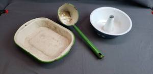 lot 35 image: Misc. Enamelware Items