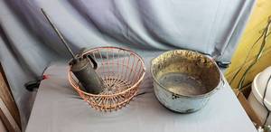 lot 64 image: Goldenrod OIl Can, Wire Basket, Metal Pail