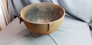 lot 67 image: Heavy Cast Iron Cauldron  Pot