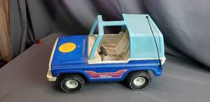 lot 104 image: Large Tonka Jeep