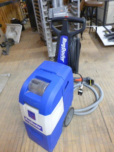 lot 2 image: Rug Doctor Mighty Pro X3 Carpet Cleaner