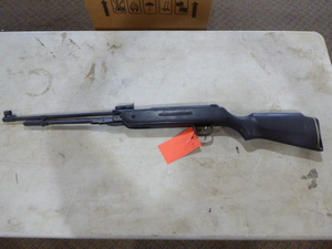 lot 11 image: B3 .177 Pellet Under Lever Air Rifle