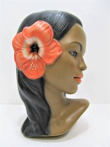 lot 146 image: Lovely Vintage Mid Century 1960s HawaiianPolynesian Woman Head Bust