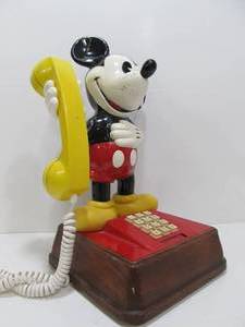lot 148 image: Vintage 1976 Disney The Mickey Phone Telephone