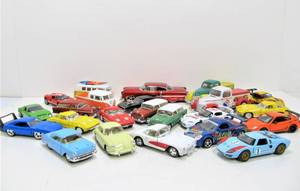 lot 153 image: Group of Diecast Cars