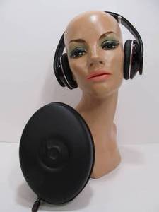 lot 167 image: Working Set of BEATS by Dre Headphones - Black