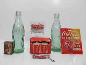 lot 182 image: Group of Vitage COCA COLA Collectibles