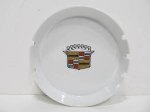 lot 183 image: Vintage Ceramic CADILLAC Advertising Ashtray