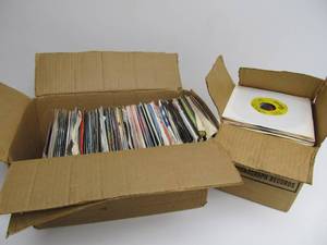 lot 63 image: LARGE Lot of Vintage Vinyl 45 Records
