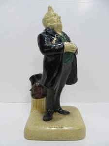 lot 29 image: Vintage 1940s era Mr. Pecksniff Character Figure