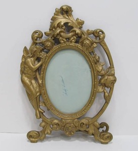 lot 32 image: Lovely Antique 1920s Art Nouveau Figural Picture or Mirror Frame