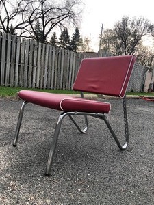 lot 7 image: Very Cool Retro 50s Style Setback Chrome Hairpin Chair
