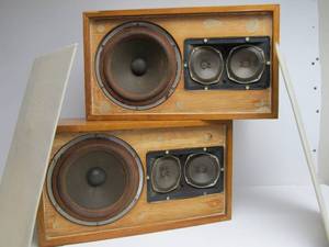 lot 302 image: Working Pair of Vintage AR Acoustic Research Acoustic Suspension Loudspeakers system speakers