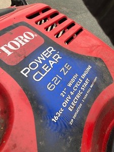 lot 342 image: TORO Power Clear 621 ZE Snowblower
