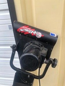 lot 243 image: Working Hitting Streak Baseball Pitching Machine wBalls