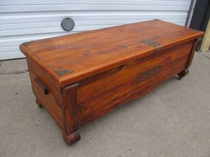 lot 355 image: Vintage Rolling Cedar Chest wBrass Hardware