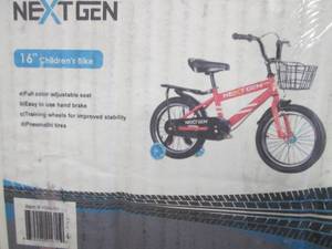 lot 32 image: NextGen 16 Kids Bike with Trainin...