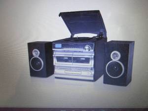 lot 45 image: Trexonic 4-in-1 Home Stereo System ...