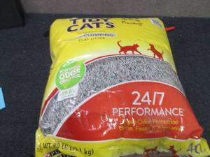 lot 116 image: Tidy Cat Non-clumping Clay  Litter...