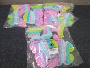 lot 152 image: 3- 4pks Pop-it Fidget Toys...