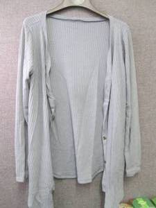 lot 204 image: Ladies Large Waffle Knit Tunic...