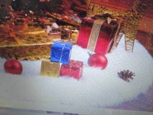 lot 209 image: Christmas Tree Skirt White Plush Lu...