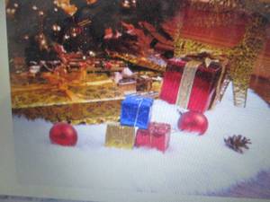 lot 212 image: Christmas Tree Skirt White Plush Lu...