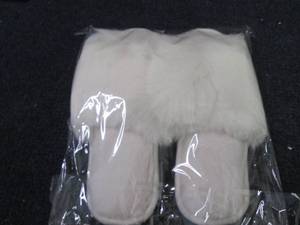 lot 222 image: Slide Slippers Size 9-10...
