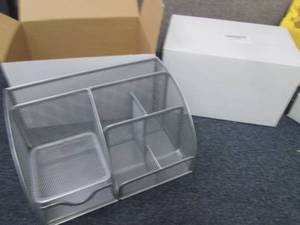 lot 281 image: 2 Office Desk Organizers with 6 Com...