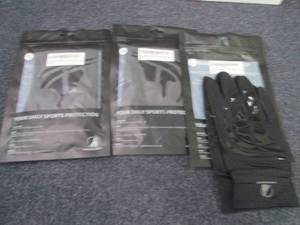lot 334 image: 3 pr Ladies Linghangst Gym Gloves, ...