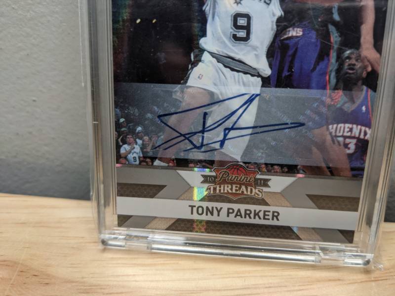 lot 31A image: 2010-2011 Panini Threads Tony Parker Autographed Card Numbered 1724 NBA San Antonio Spurs Basketball - T