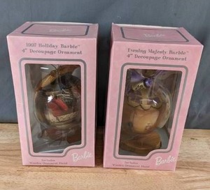 lot 108 image: Pair of Vintage Barbie 4 Decoupage Ornaments with Wooden Stands - X