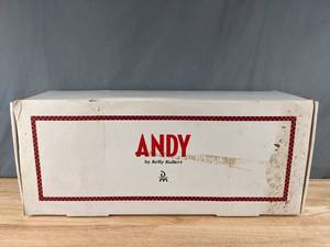 lot 55 image: Vintage The Danbury Mint Raggedy Andy and Mini Anne by Kelly RuBert - X