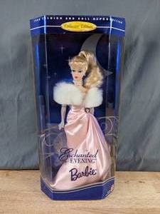 lot 49 image: Vintage Mattel 1995 Collectors Edition 1960 Fashion and Doll Reproduction Enchanted Evening Barbie Doll - X