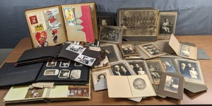 lot 92 image: Collection of Vintage, Mostly Black and White, Family Photos, Greeting Cards, Photo Albums and More - X