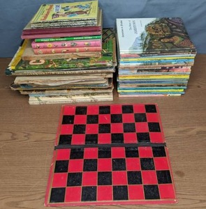lot 124 image: Collection of Vintage Childrens Books and CheckersBackgammon Board Yogi Bear, Mother Goose Nursery Rhymes, The Story of Mount Rushmore and Many More -X