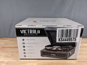 lot 189 image: Victrola Brooklyn 3-in-1 Record Player - N