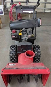 lot 229 image: Snapper 5HP Manual Start Snowthrower Snow Blower - Y