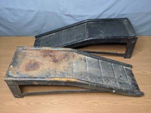 lot 263 image: Pair of Auto Ramps, 6500 Lb. Capacity- X