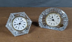 lot 430 image: Set of 2 Vintage Cristal dArques Genuine Lead Crystal Desk Clocks - V