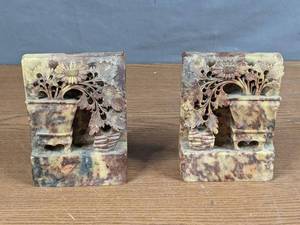 lot 431 image: Pair of Marble-Like Decorative Bookends - V