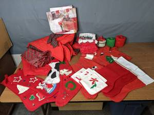 lot 390 image: Christmas Extravaganza (Tree Skirt, Stockings, Twine, Towels, and more) - V