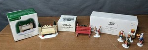 lot 356 image: A Set of Three Department 56 Christmas Decorations - V