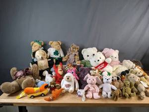 lot 551 image: Large Collection of Adorable Stuffed Animals - V